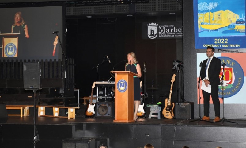 Angeles Muñoz, the mayor of Marbella, praises Swans school on its 50th anniversary