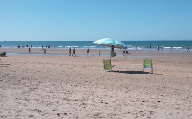 Surfboarder dies after drowning at Punta Umbria beach in Huelva province