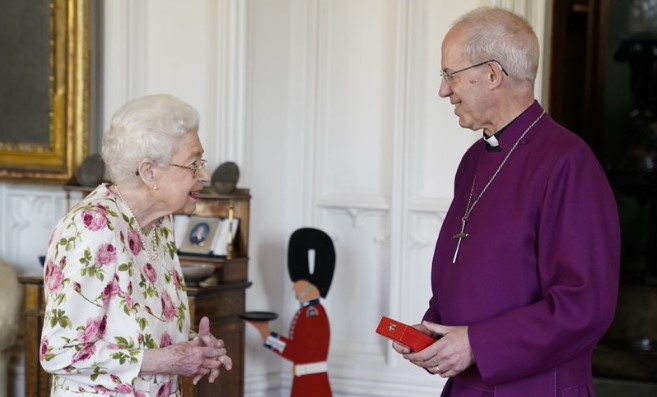 The Queen receives the Canterbury Cross from the Archbishop of Canterbury