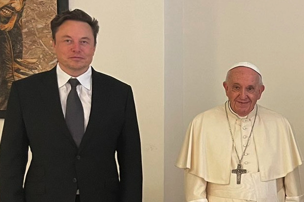 Elon Musk meets with Pope Francis, ends Twitter silence