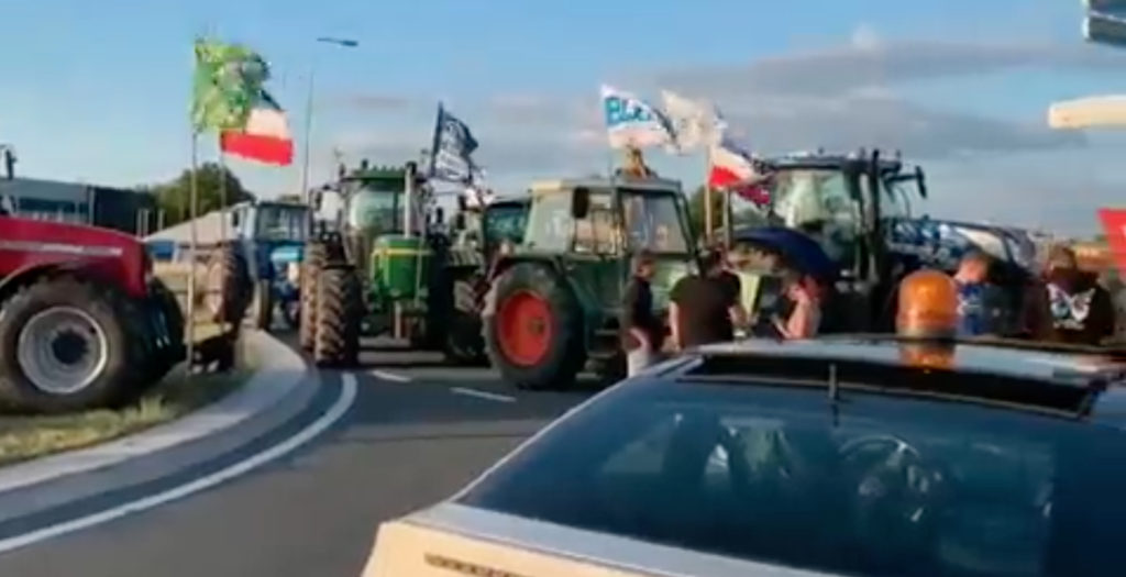 netherlands farmer protests supermarket dutch