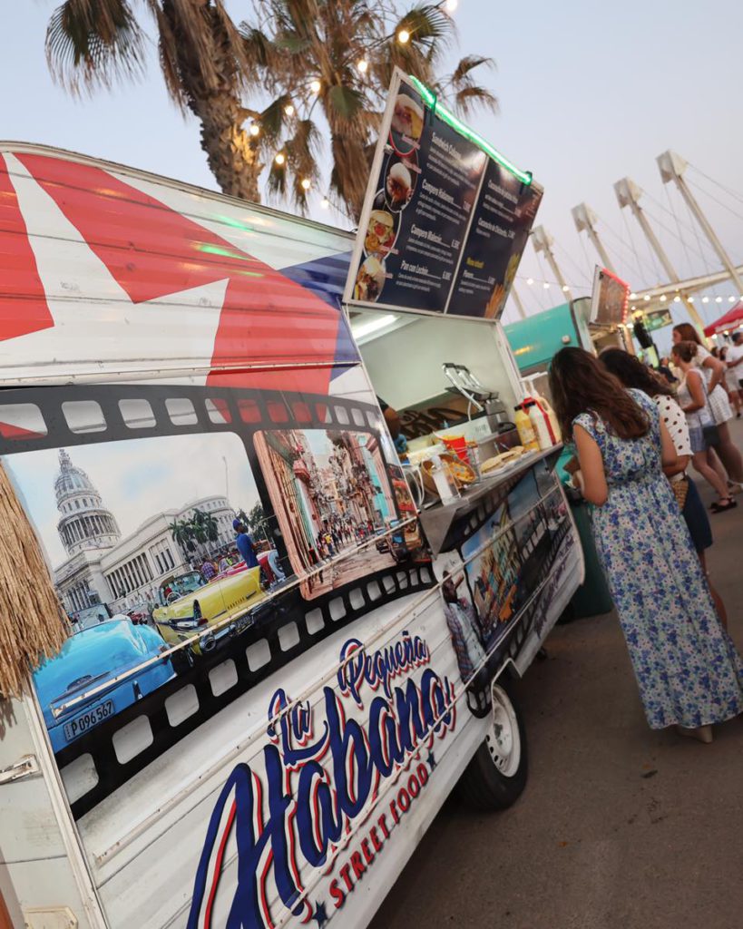 Foodtrucks Xperience in Torrox a success with live music and international dishes