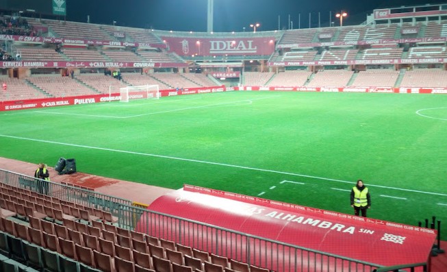 Granada CF sign goalkeeper Raul Fernandez on a free from UD Las Palmas