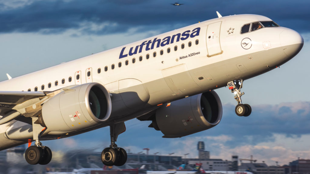 Lufthansa cancels 1,000 flights Wednesday as ground staff walkout