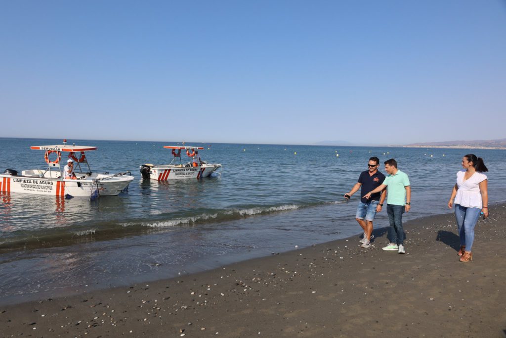 Torrox keeps water waste-free with cleaning boats on beaches