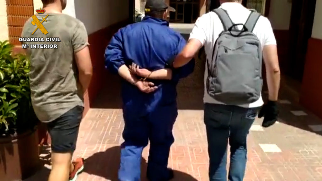 Man arrested for robbing three Albacete bank branches at gunpoint Image: Guardia Civil/Interior MinistryMan arrested for robbing three Albacete bank branches at gunpoint.