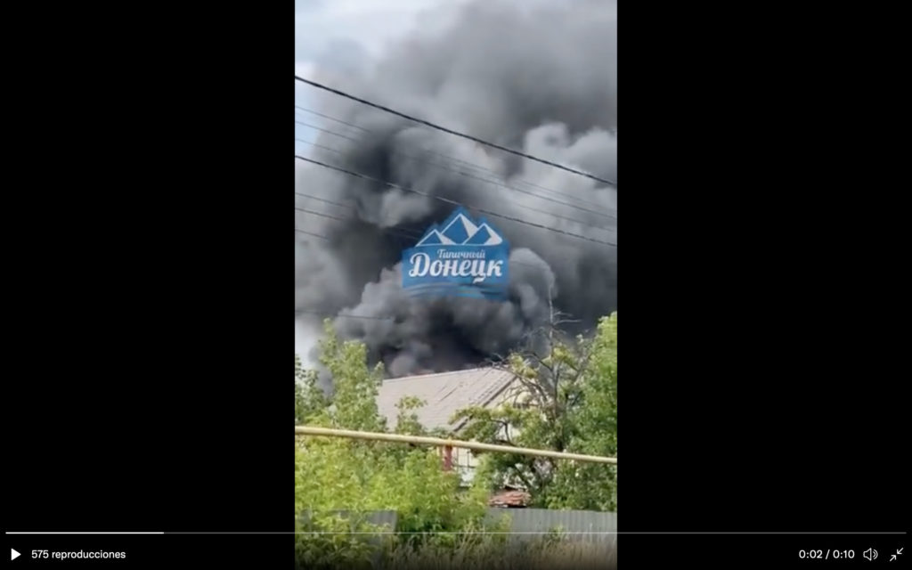 WATCH: House catches fire following Ukraine missile strike in Donetsk People's Republic