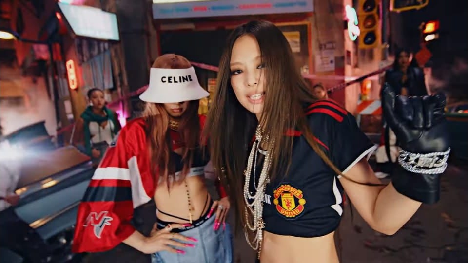 Forget Elon Musk, only Jennie Kim can save Manchester United
