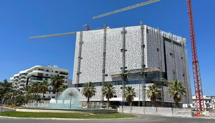 Estepona Council receives European Funds for installation of computer network in new Town Hall