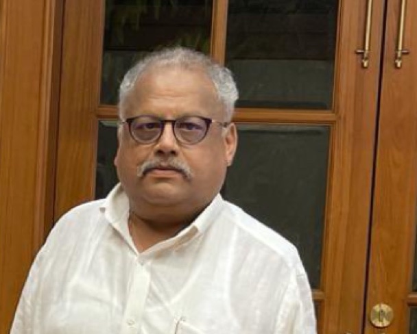 Shock as Indian business magnate 'Big Bull' Rakesh Jhunjhunwala dies of cardiac arrest