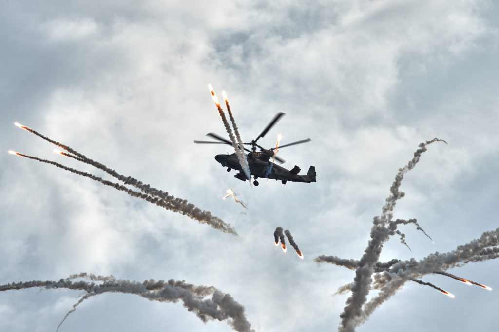 WATCH: Ukraine forces shoot down Russian Ka-52 "Alligator" attack helicopter