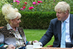 'The Dame Barbara Windsor Dementia Mission' is launched in UK