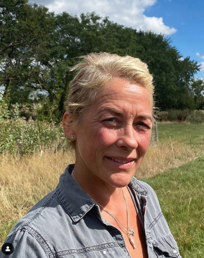 English TV presenter Sarah Beeny reveals she has breast cancer