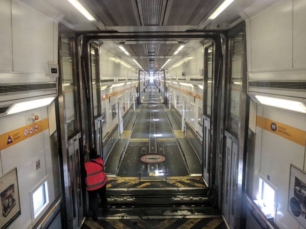 Image - Eurotunnel le shuttle: Haelen Haagen/shutterstock