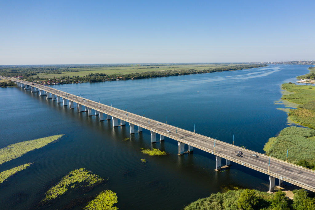 Unconfirmed reports that Antonovsky bridge over Dnipro river has been destroyed
