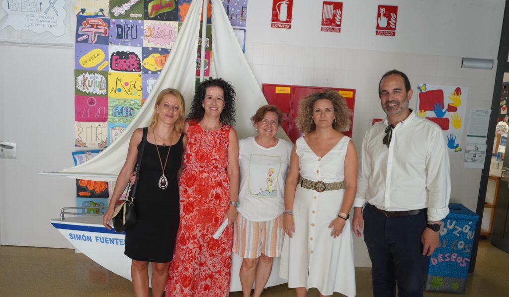 Carboneras (Almeria) mayor stresses the town's 'total' commitment to state education