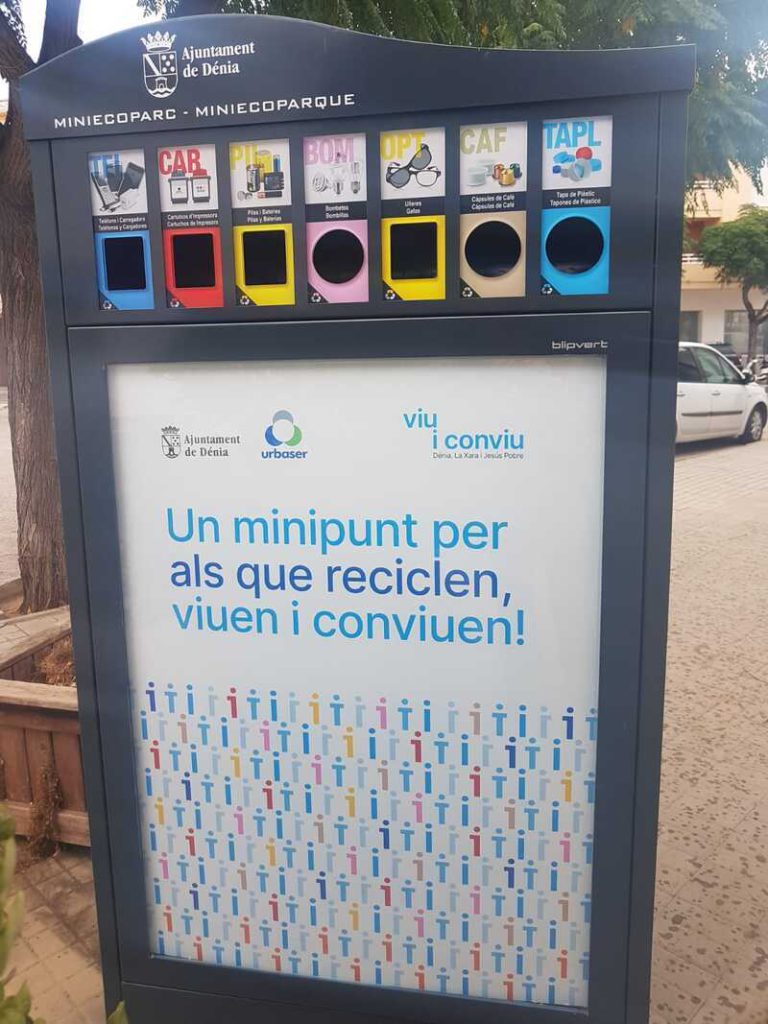Denia (Alicante) space saver makes it easier to recycle small items