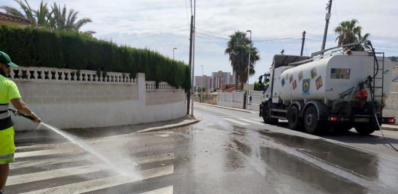 Costa Blanca's Benidorm carries out an extraordinary cleaning campaign