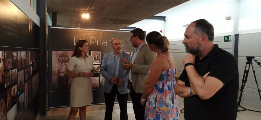 Benejuzar hosts the exhibition 'Recuerdos Pilaricos'