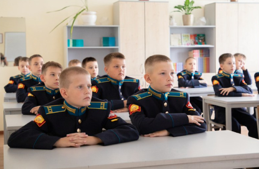 Russia's Cadet Corps carry out "lessons of courage" on Knowledge Day