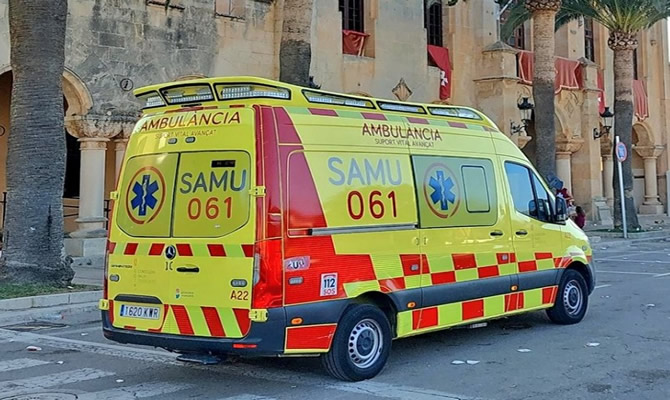 Image of SAMU061 ambulance.