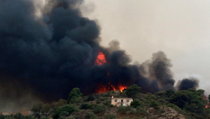 UPDATE: Los Guajares forest fire in Granada raised to Level 1 as it burns for a fifth day
