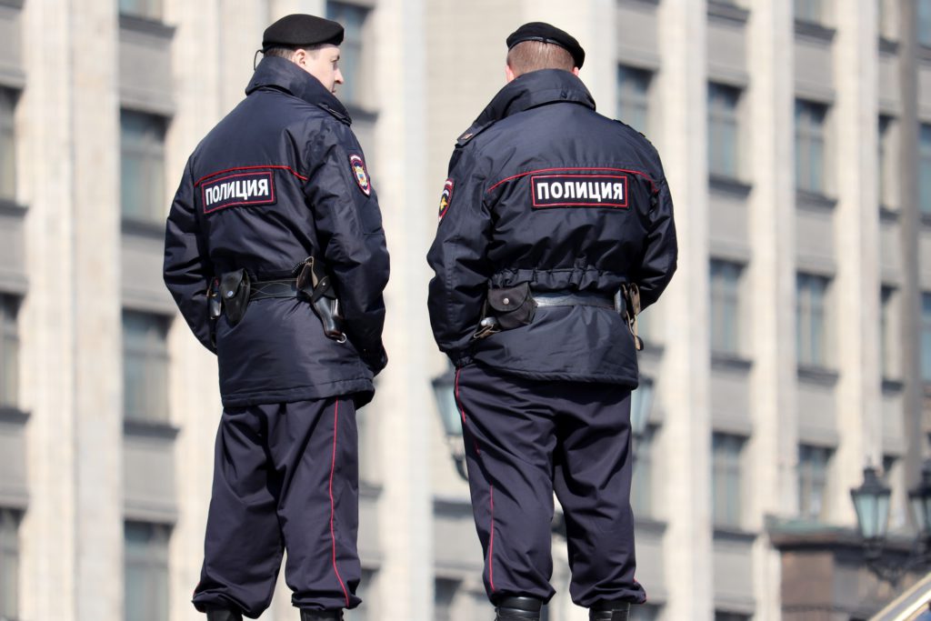 Image of Russian police officers.