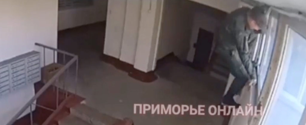 WATCH: Russian military enlistment officer climbs through apartment window to find conscripts