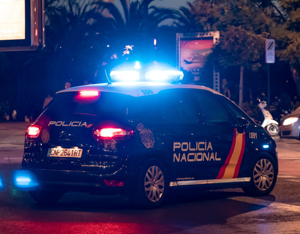 Spain's National Police shoot axe-wielding man accused of groping a teenager in Alicante's Elda
