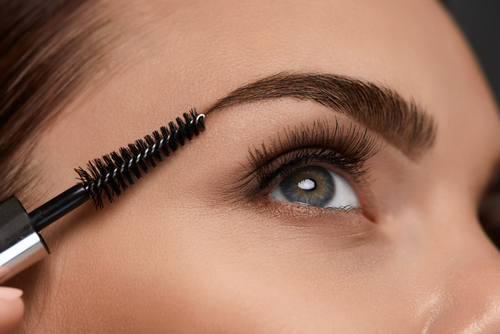 Well-groomed eyebrows can make a woman look years younger