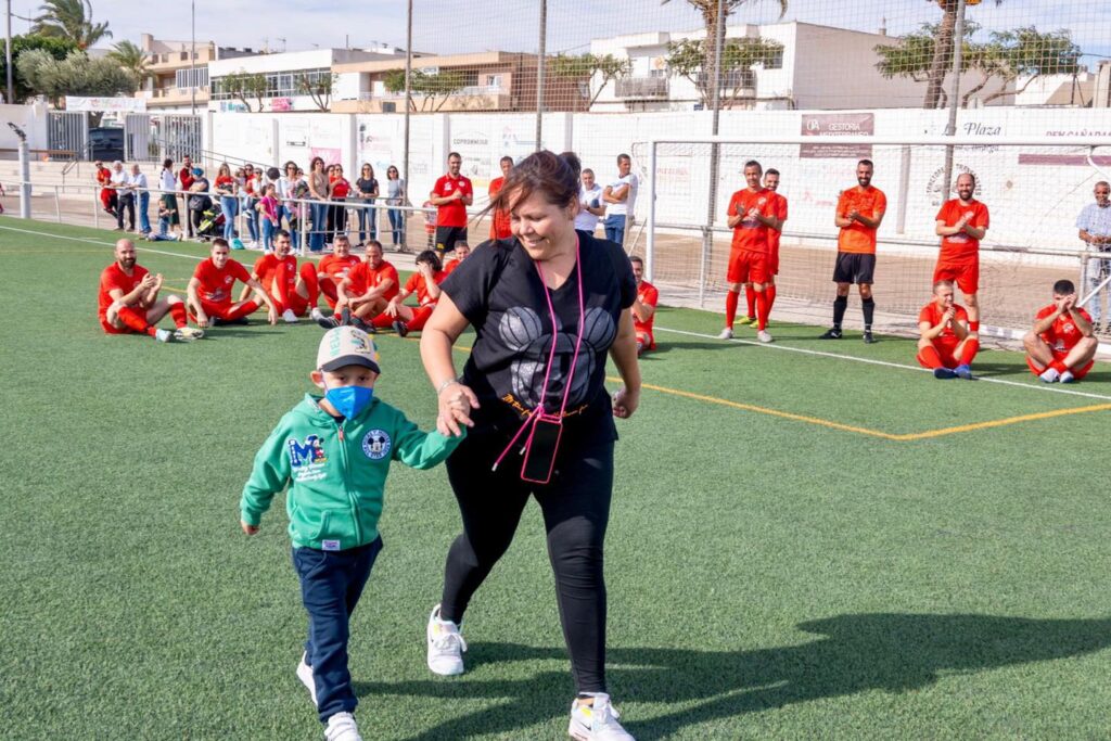 Football fundraiser helps families of two seriously ill Nijar (Almeria) children