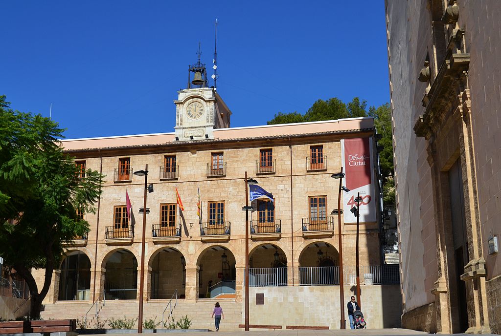 Denia (Alicante) town hall helps out with one-off payments for less well-off