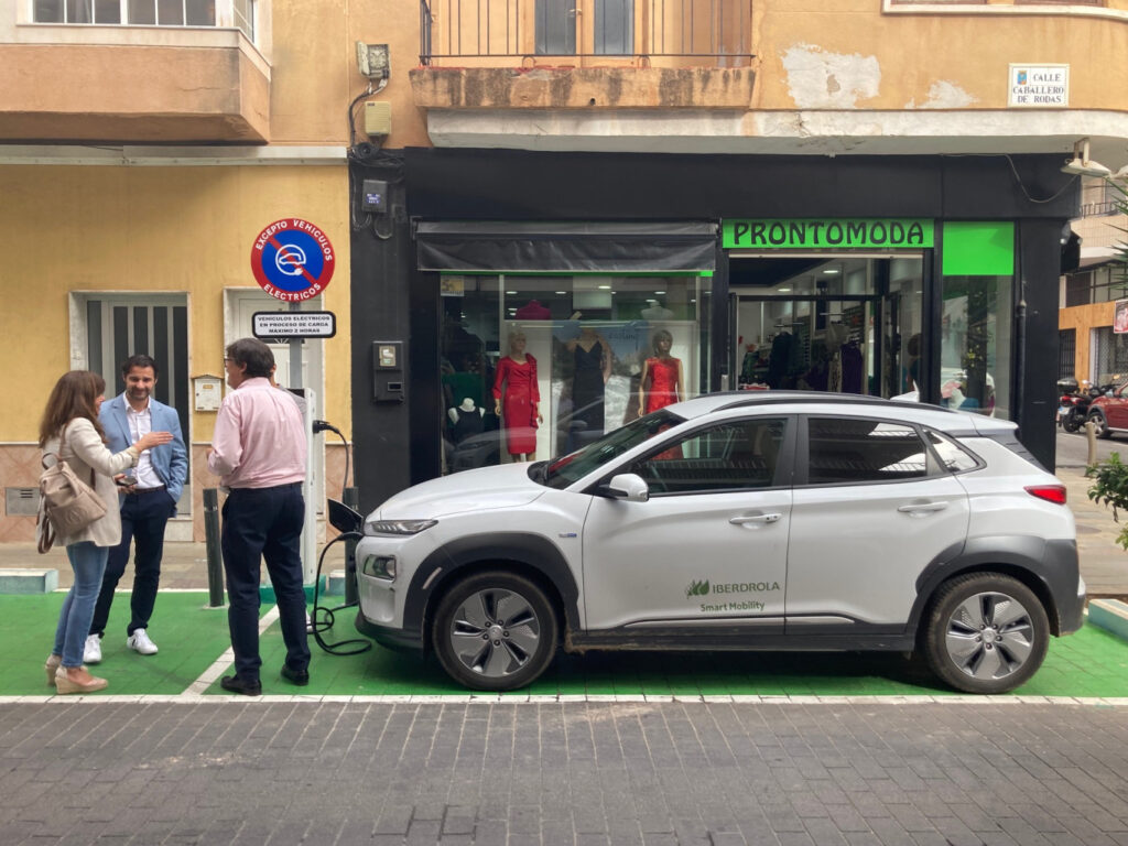 Torrevieja (Alicante) installs its first charging stations to encourage sustainable transport