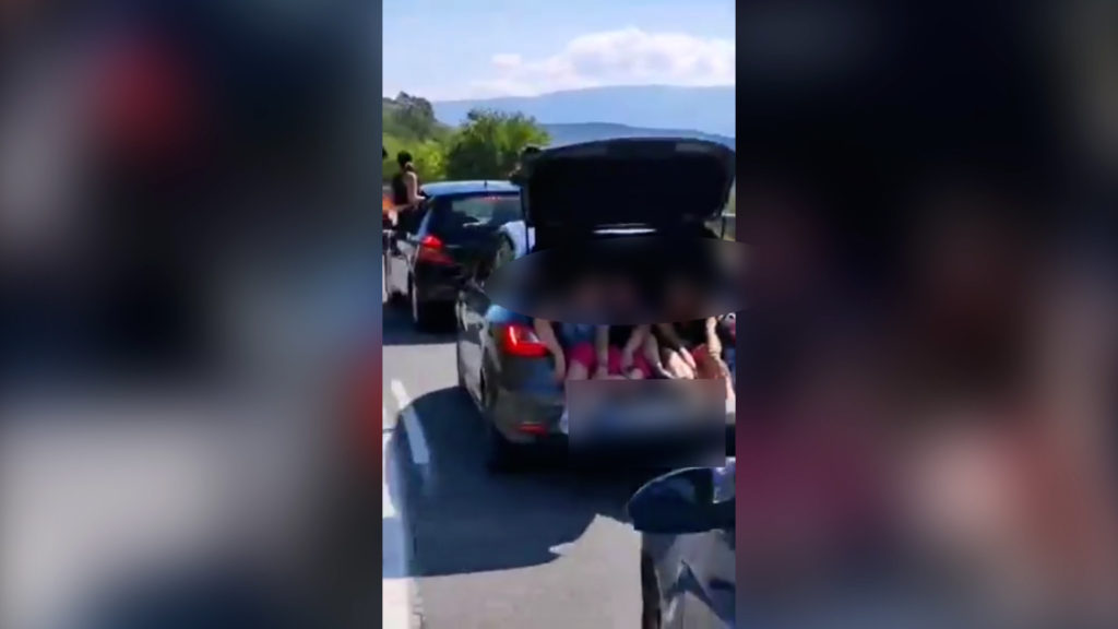 Guardia Civil charge man for driving with a seat belt-less infant on his lap
