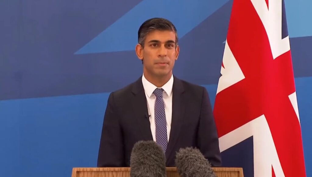 WATCH Rishi Sunak's incredibly awkward first press statement as prime minister elect