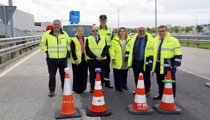 Spain's DGT presents its new smart-cone devices designed to prevent traffic accidents