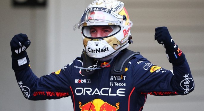 Red Bull's Max Verstappen clinches second consecutive F1 world championship title