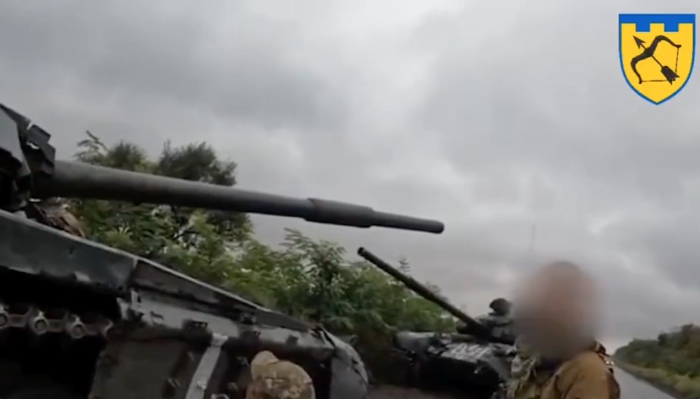 WATCH: Ukraine's 113th Kharkiv Territorial Defence Brigade captures two Russian T-72B tanks near Lyman
