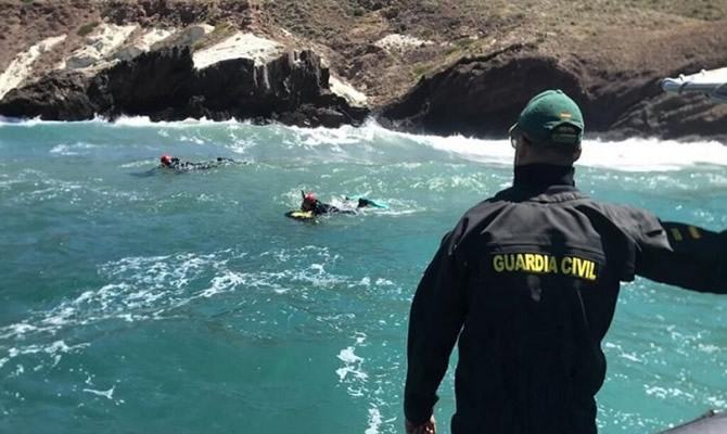 Guardia Civil divers recover skipper's body from a sunken boat off the Almeria coast of Nijar