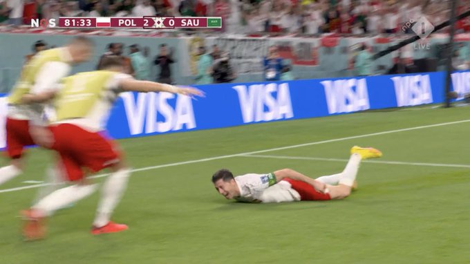 Lewandowski gets first World Cup goal as Poland beat Saudi Arabia