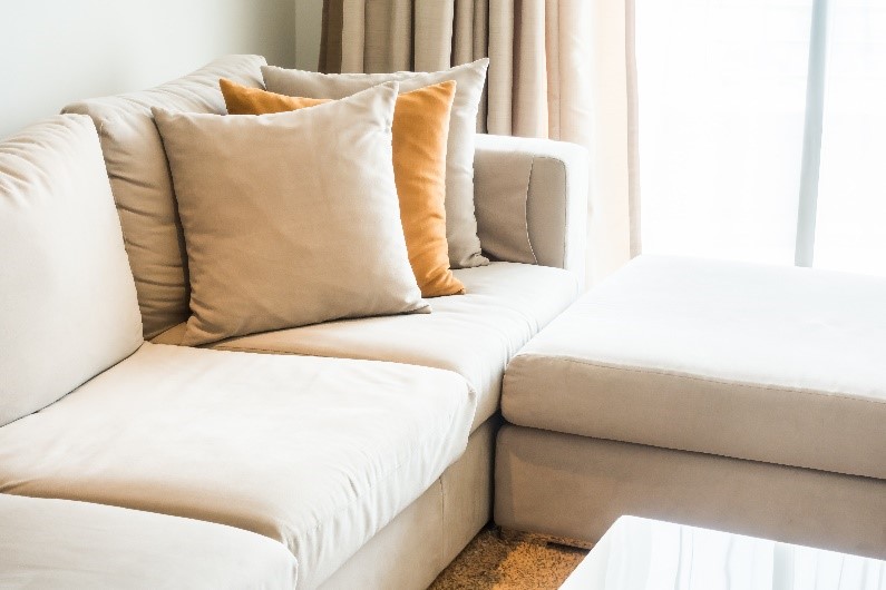 Why is it worth having a corner sofa bed? UK - Where to buy it? We answer your questions!