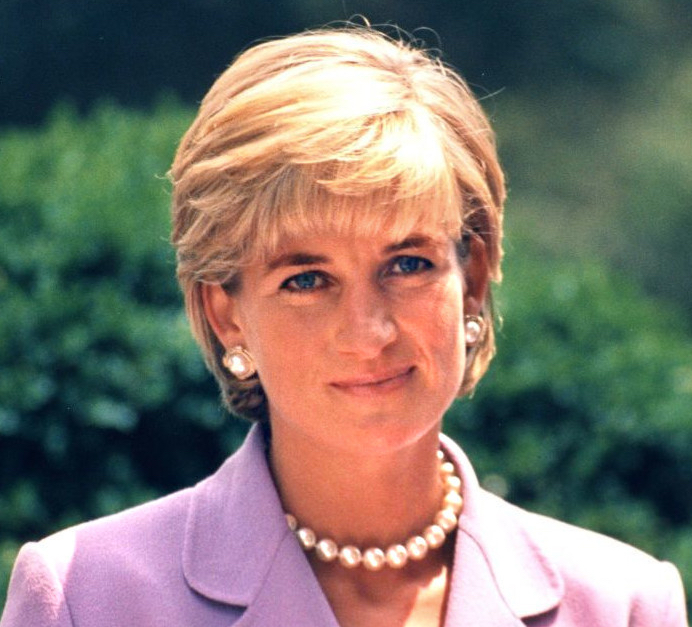 Juan Carlos’ ex-mistress claims 'intruders left book detailing Princess Diana's death'
