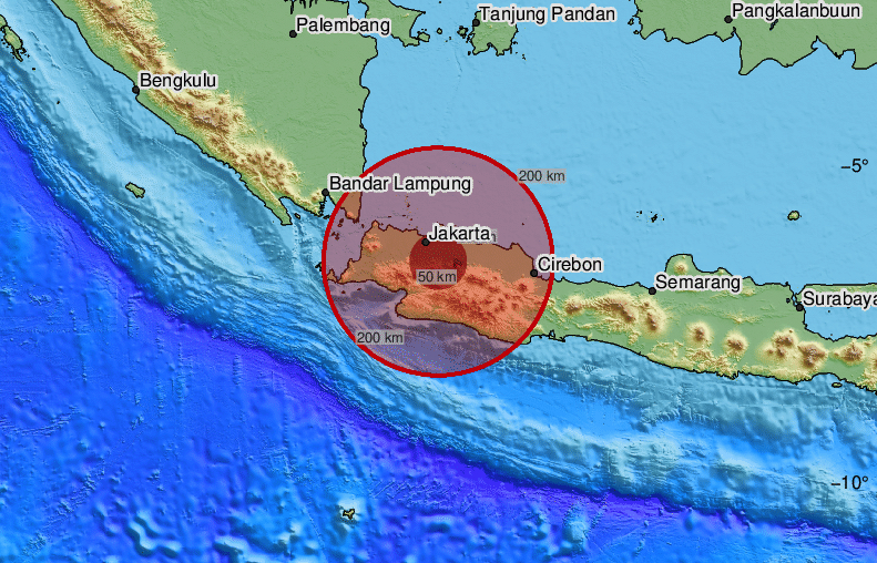 Buildings evacuated after 5.4 magnitude earthquake hits Jakarta, Indonesia