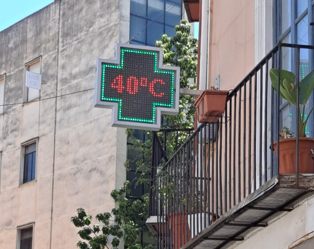Madrid expert describes hot weather health risks at Elche (Alicante) conference