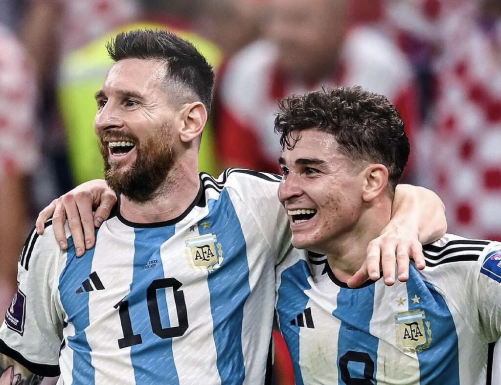 Argentina into the World Cup finals for the 5th time
