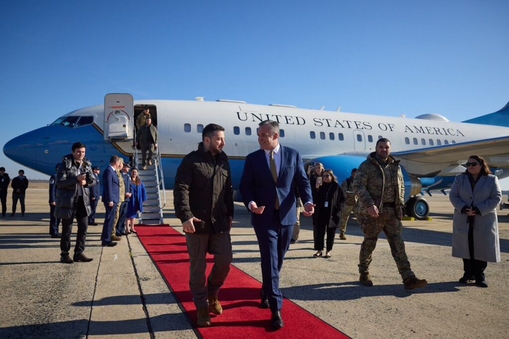 WATCH: Ukraine President Volodymyr Zelenskyy arrive in the U.S.