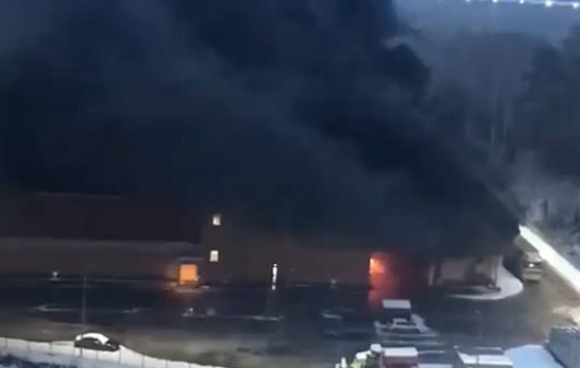 BREAKING: Stroypark shopping centre in Balashikha, Moscow region is on fire