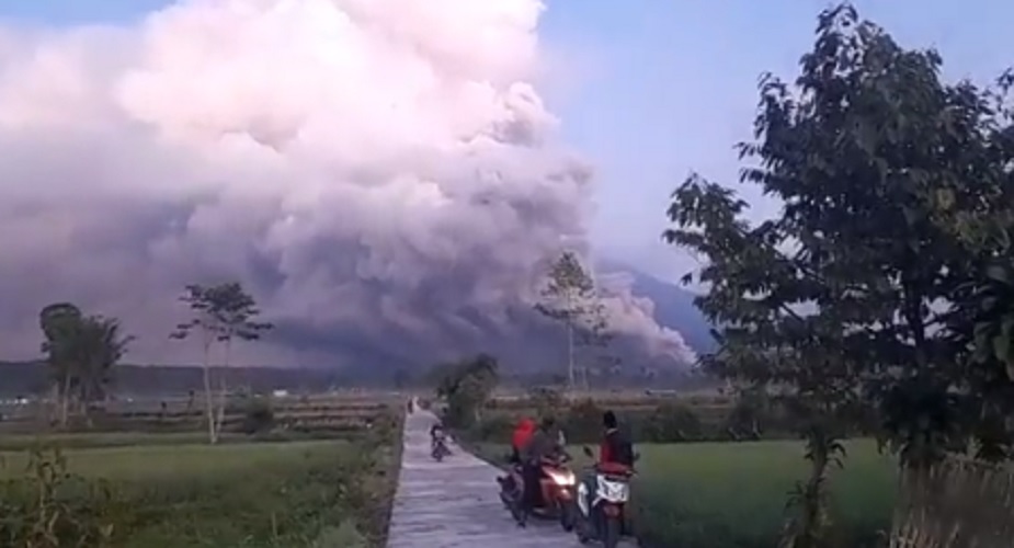Mount Semeru has erupted again sending villagers scrambling for safety