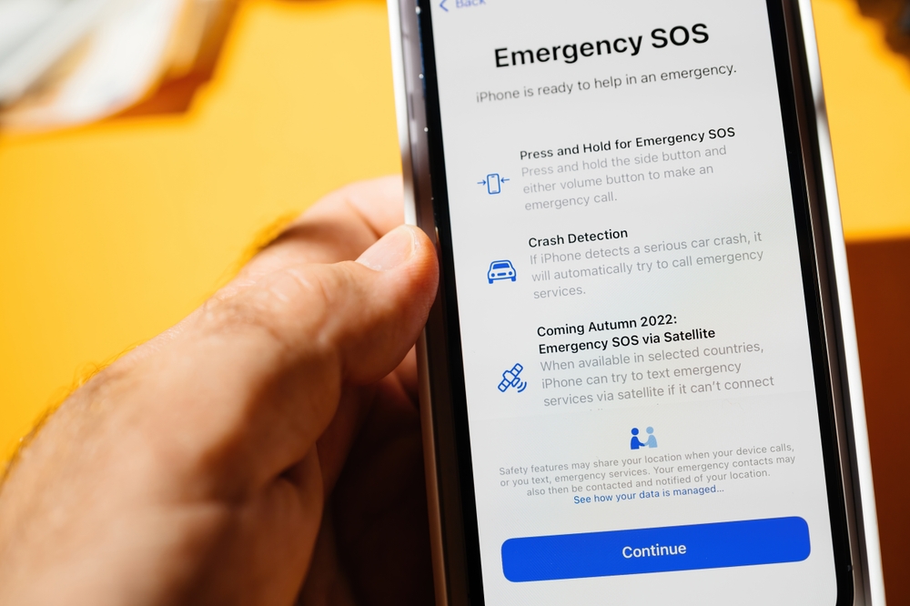 iPhone users in the UK can contact 999 without a mobile signal