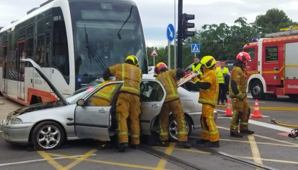 WATCH: Tram-atic incident in Alicante's Denia as test tram smashes into moving car